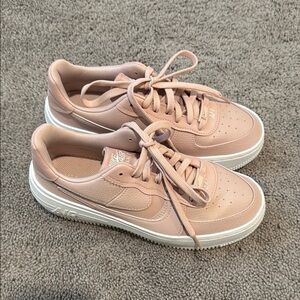 Nike Air Force 1 Pink Sneakers